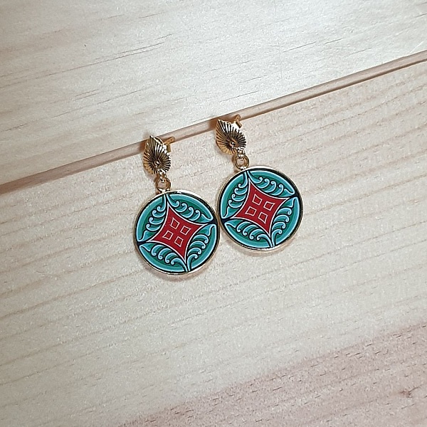 Boucles d'oreille enluminure motif v&eacute;g&eacute;tal m&eacute;di&eacute;val