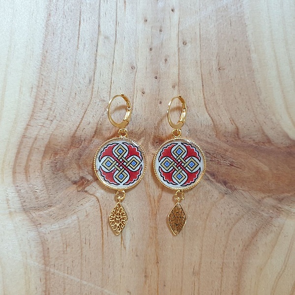 R&oslash;de eller bl&aring; palmetter og gull sammenflettede anheng &oslash;redobber