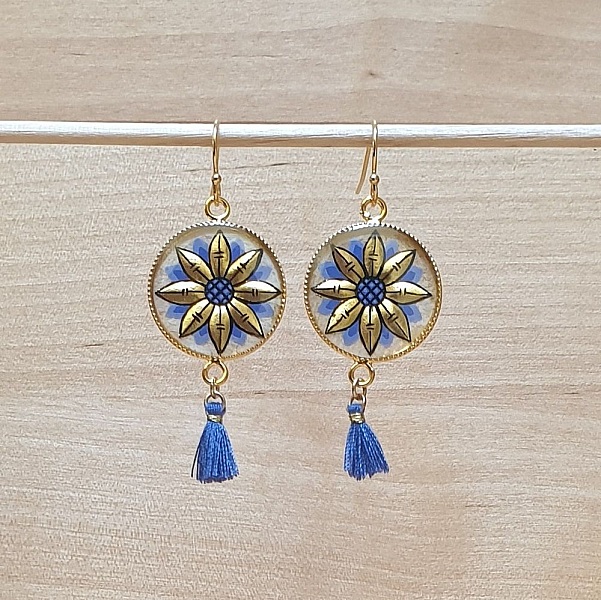 Gull/bl&aring; blomster&oslash;reringer med dr&aring;per