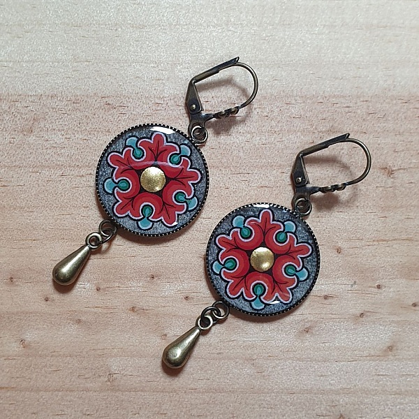 Romansk blomst anheng &oslash;redobber