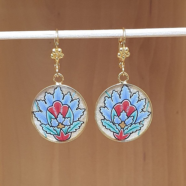 Bl&aring; orientalske blomster anheng &oslash;reringer