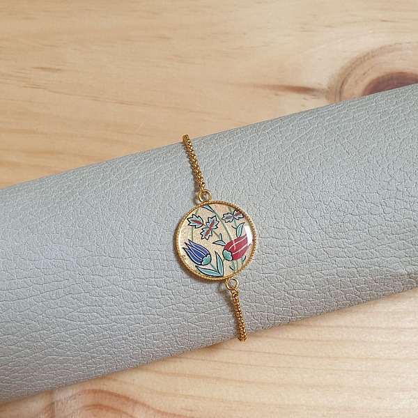 Bracelet r&eacute;glable enluminure tulipes