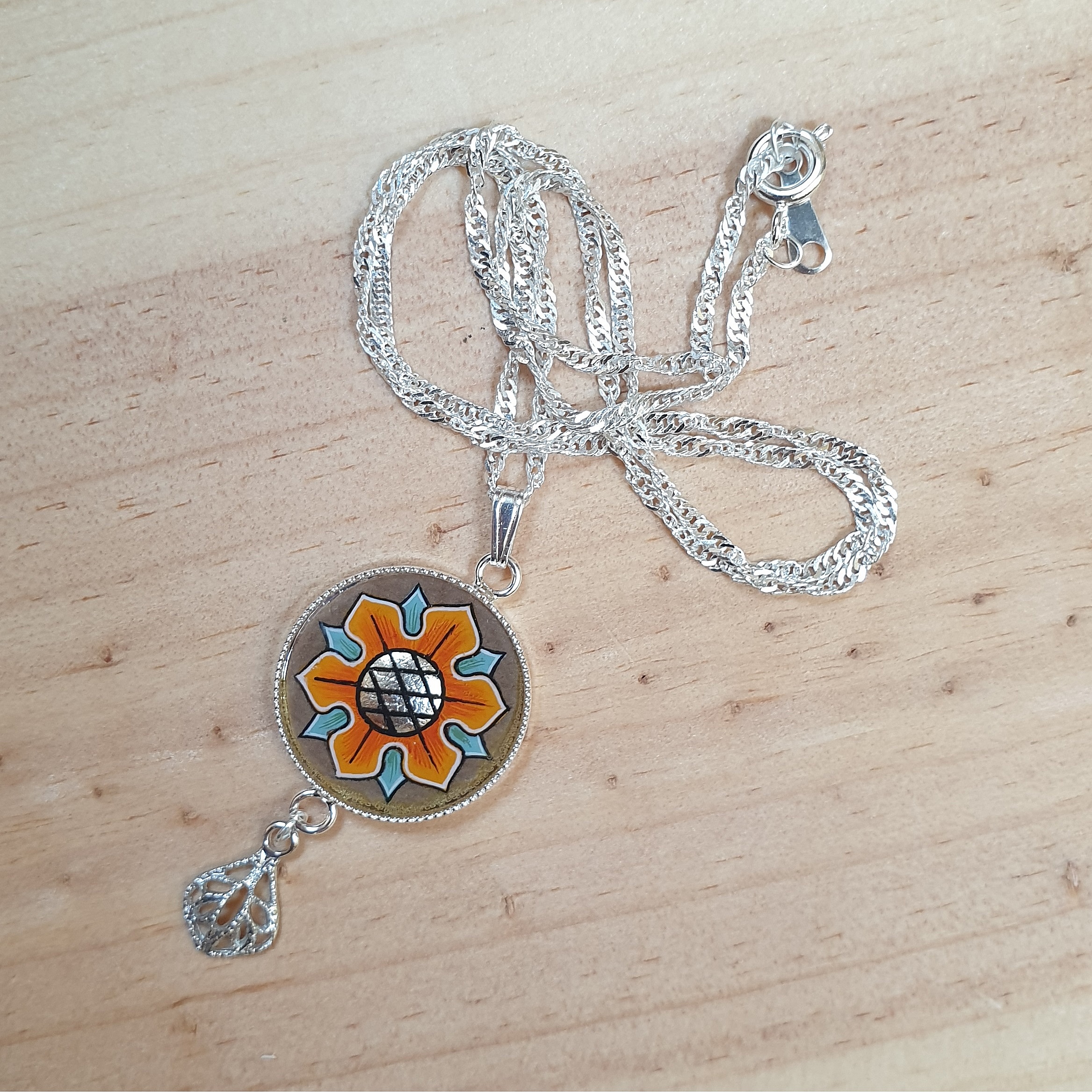 Collier pendentif aux couleurs de l'automne