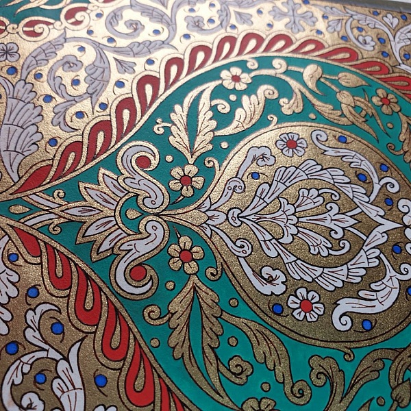 gull/gr&oslash;nn/r&oslash;d/bl&aring; arabeske-belysning