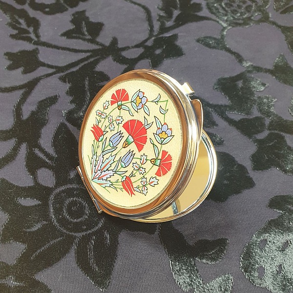 Miroir de sac enluminure fleurs orientales sur parchemin