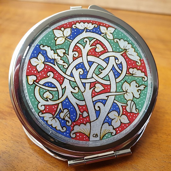 Hvit vinranke" posespeil