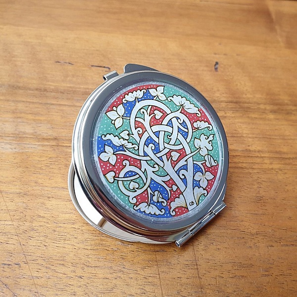 Hvit vinranke" posespeil