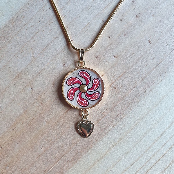 Parure enlumin&eacute;e virgules rouges et coeur dor&eacute;